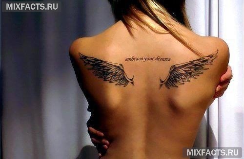 татуировки ангелов для девушек на спине