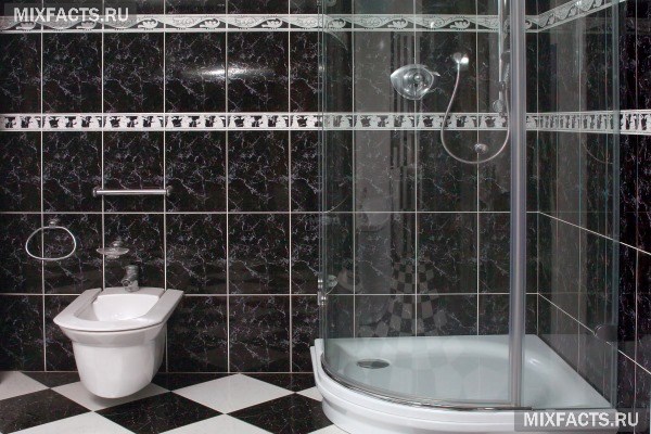 Ванная комната в черно-белом цвете