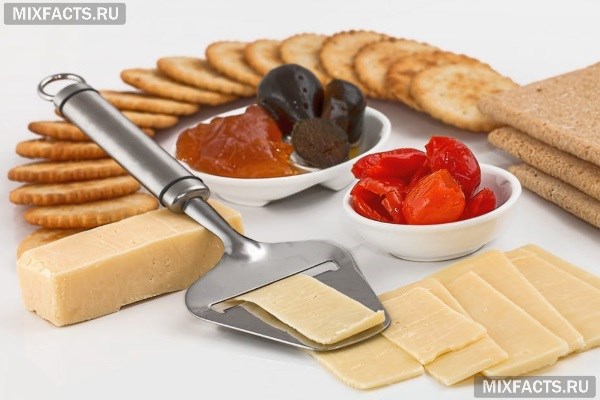 Можно ли есть сыр при похудении и как составить меню сырной диеты? 
