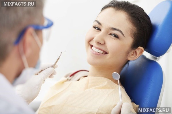 Полоскание рта корой дуба для избавления от зубной боли при стоматите или флюсе