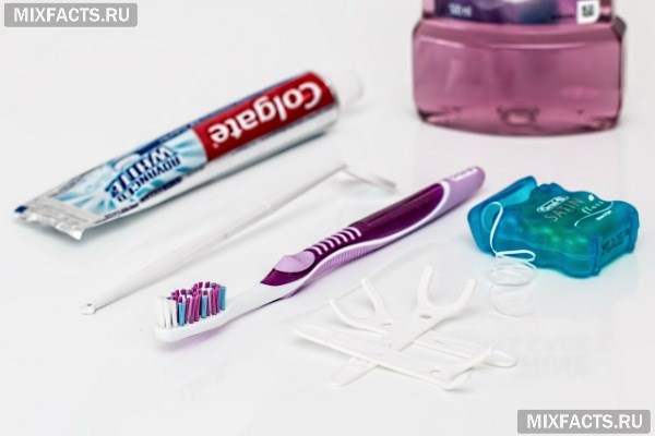 Виды зубных нитей, плюсы и минусы флоссов, правила чистки зубов 