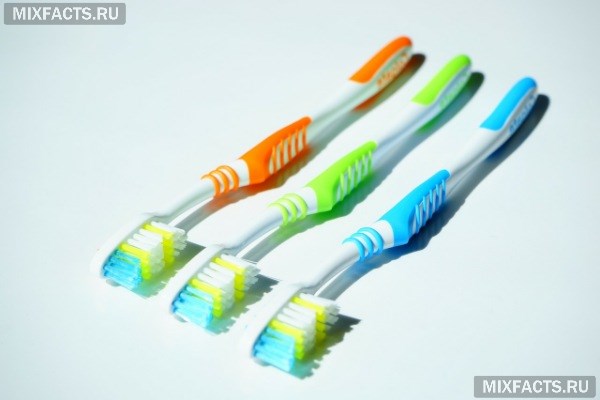 Какую зубную щетку выбрать – виды щеток, их плюсы и минусы 