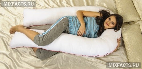 Подушка для сна беременных
