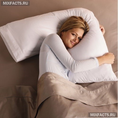 Подушка для сна беременных