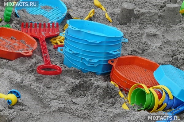 Как сделать кинетический песок и песочницу в домашних условиях?  