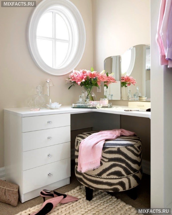 Туалетный столик в спальню – обзор современных моделей с подсветкой и зеркалом  