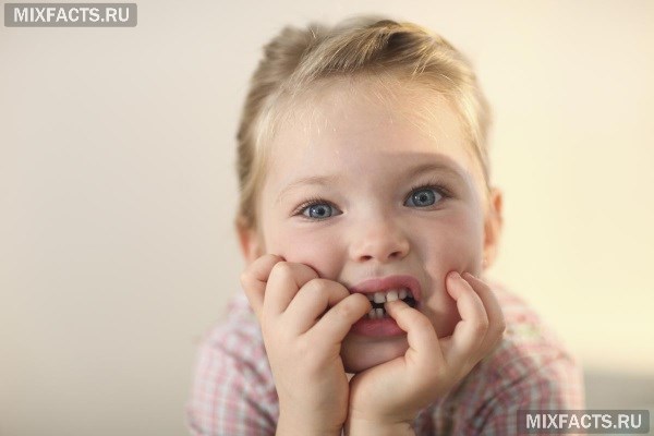 Как отучить ребенка от вредной привычки грызть ногти?   