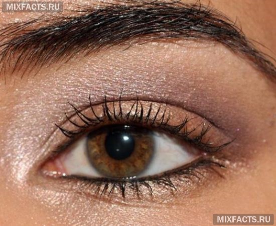 макияж для темных глаз персиковыми тенями